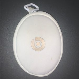 Beats solo wireless headphones